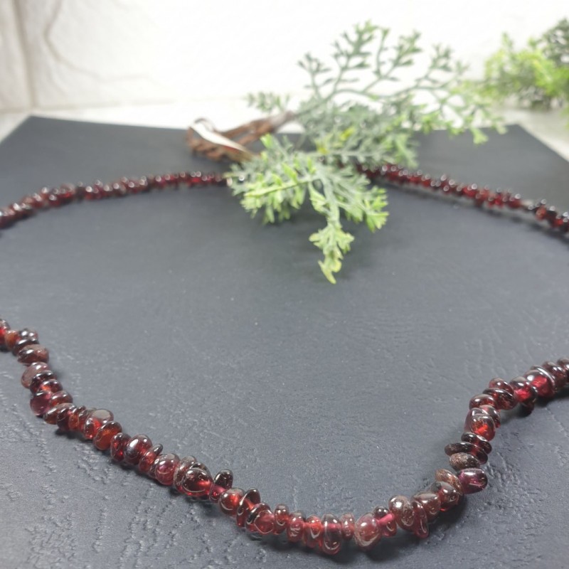 Колие от естествен червен Гранат - На супер цена
